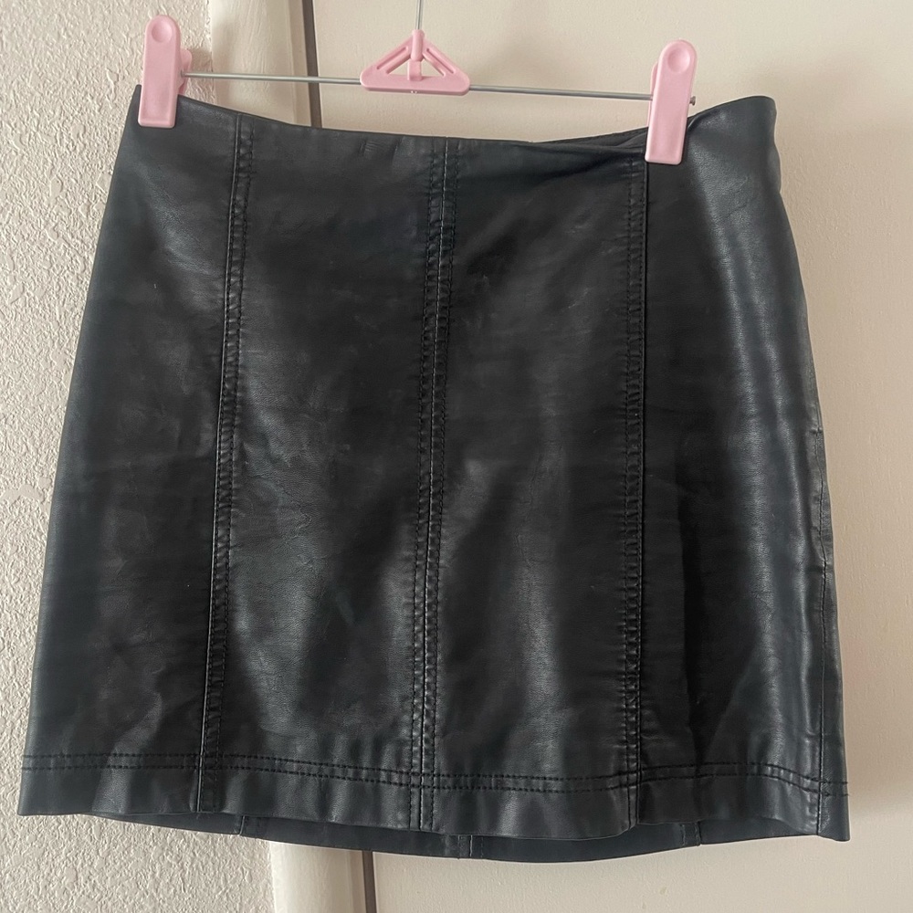 Leather skirt